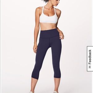 Lulu Align crop